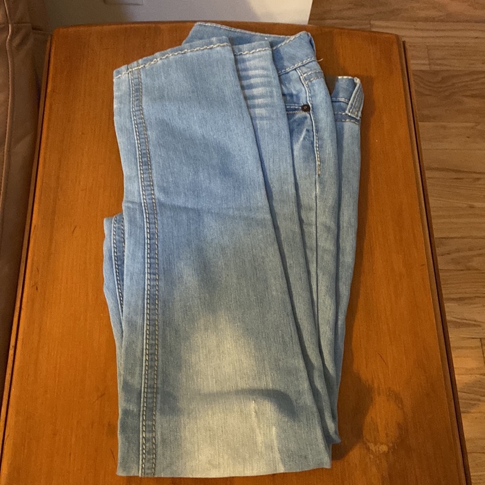 Jeans - Picture 3 of 4